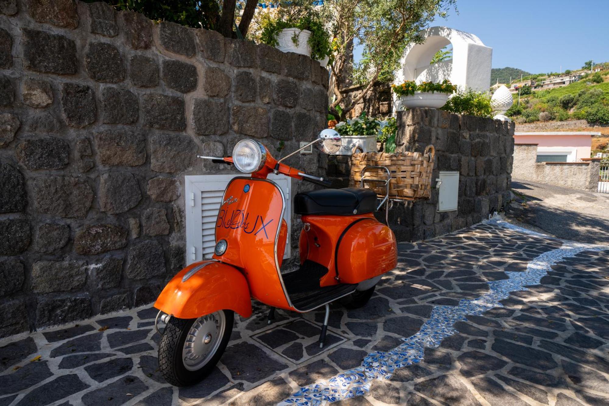 Relais Bijoux Ischia Bed & Breakfast Exterior foto