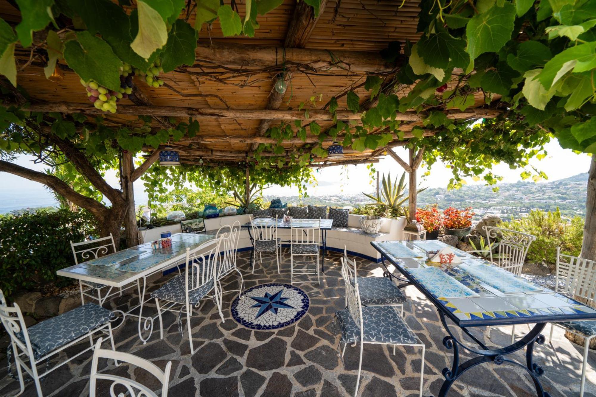 Relais Bijoux Ischia Bed & Breakfast Exterior foto