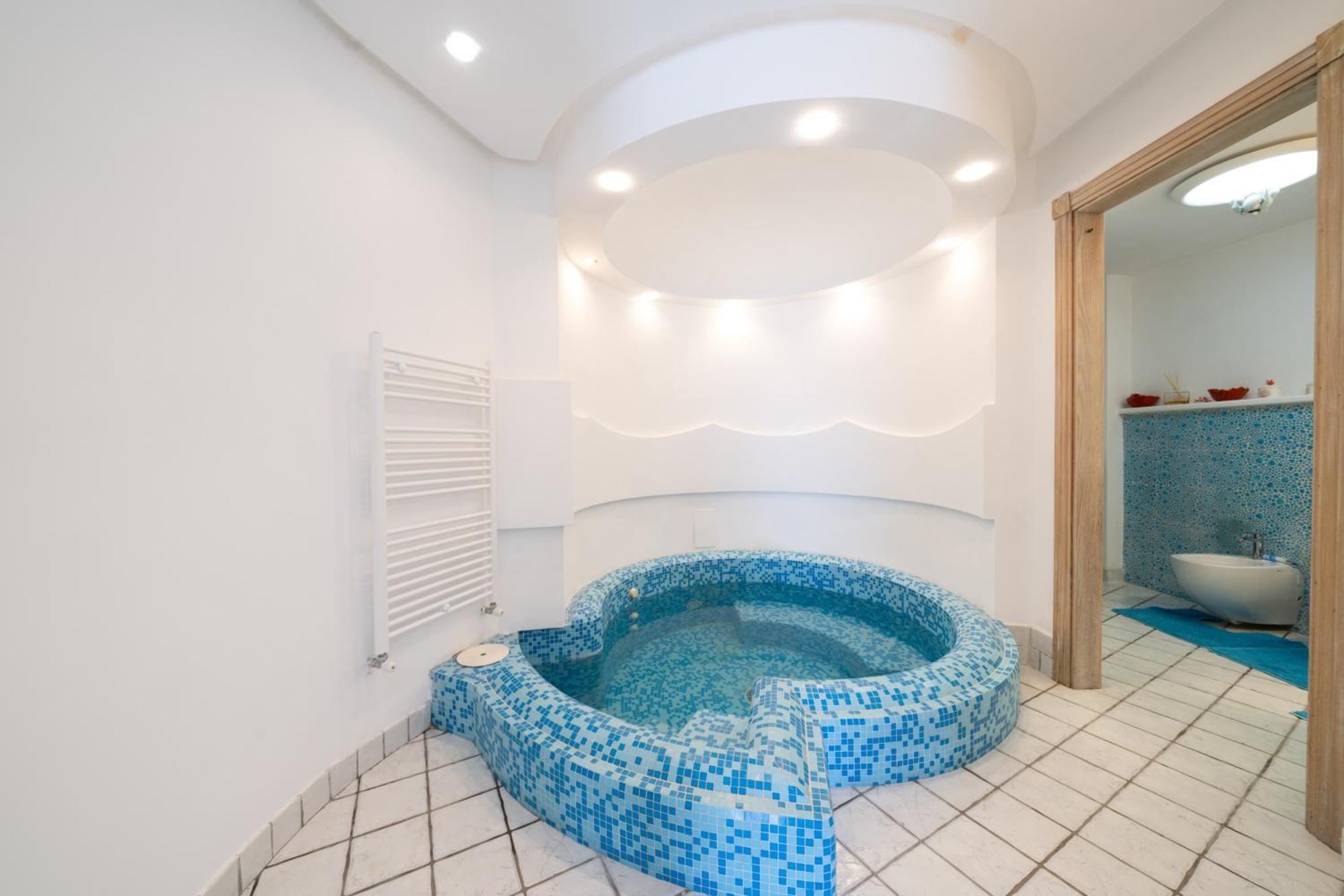 Relais Bijoux Ischia Bed & Breakfast Exterior foto