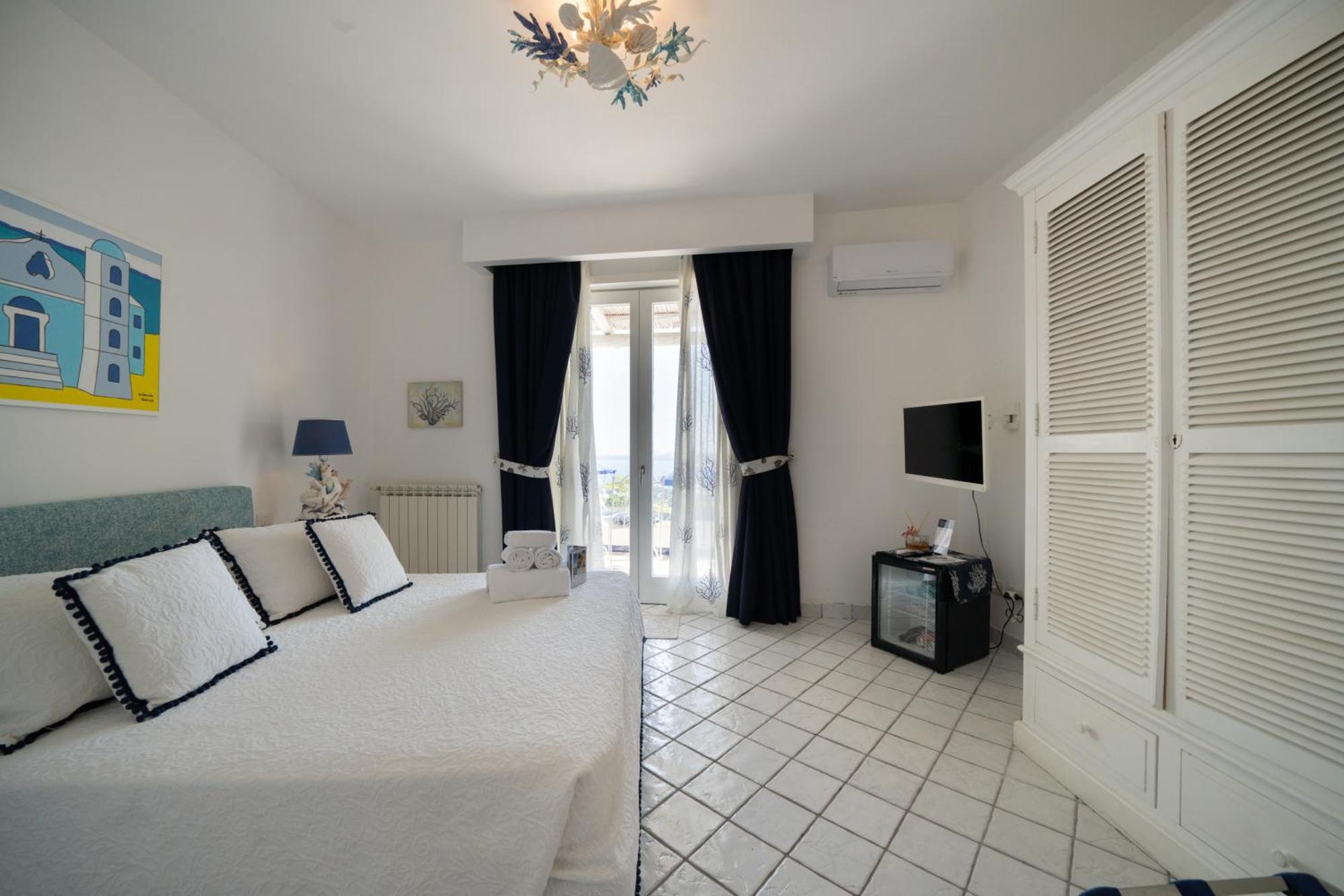 Relais Bijoux Ischia Bed & Breakfast Exterior foto